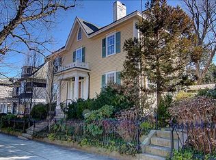 147 Bowen St, Providence, RI 02906