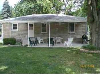 3rd image of 8010 Daffodil Dr