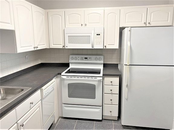 3rd image of 4400 1st St N #20