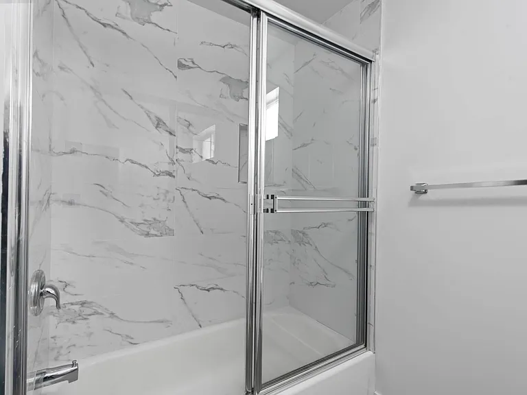 608 Hill St #3 — Photo 10