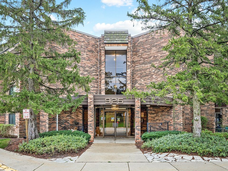 1st image of 925 Spring Hill Dr APT 205