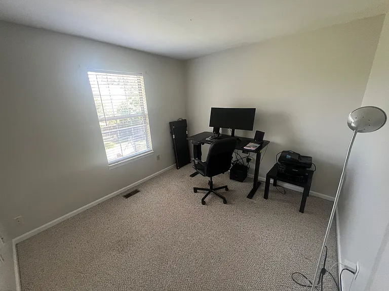 2733 Inglewood Ln — Photo 17