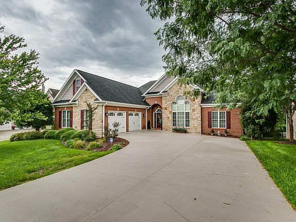 4th image of 2224 Valley Falls Ct