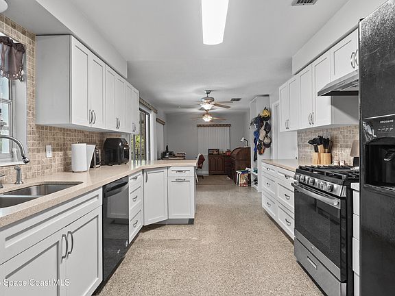 5th image of 5285 Melissa Dr