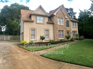 3335 Woodside Cir, Alpharetta, GA 30004