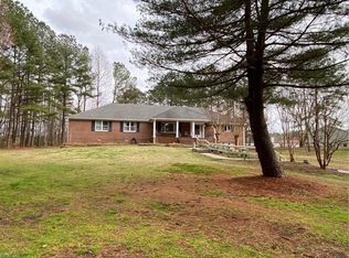 8343 Pineview Rd, Suffolk, VA 23437