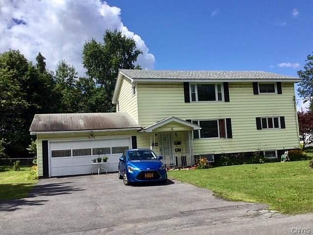 1st image of 200 Waldorf Pkwy