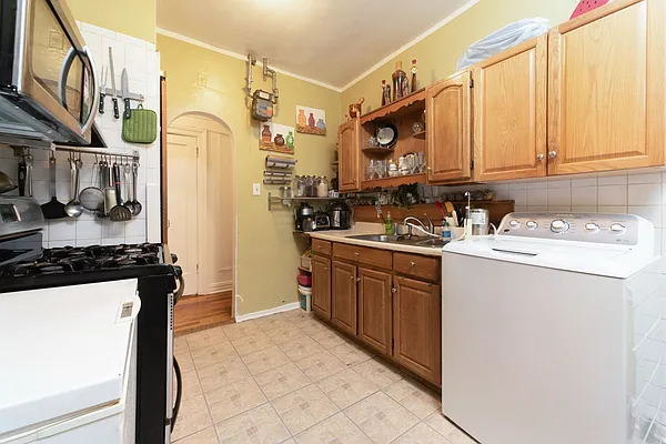 Sold by Keller Williams Realty NYC Group | media 8