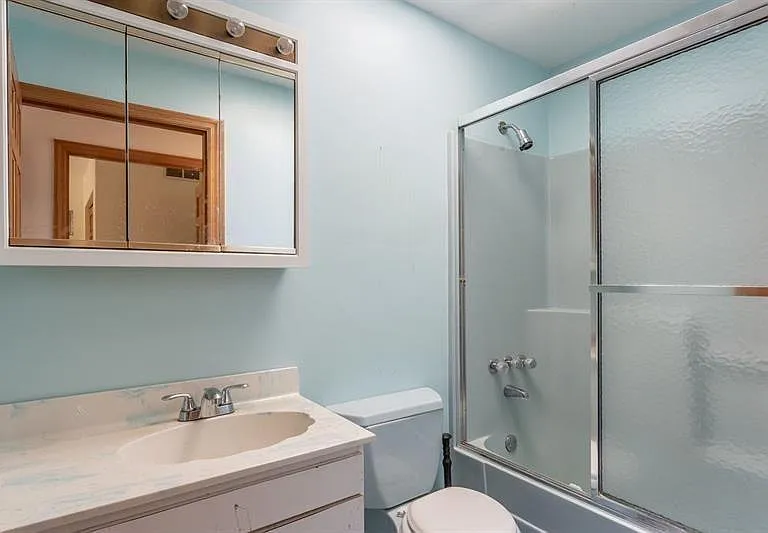 5632 Pocusset St — Photo 15