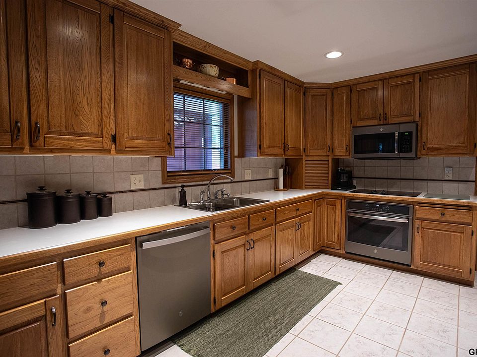 910 E J St, Ogallala, NE 69153 MLS 22318632 Zillow