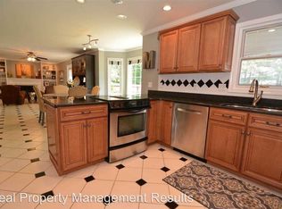 146 Plaza Dr, Evansville, IN 47715