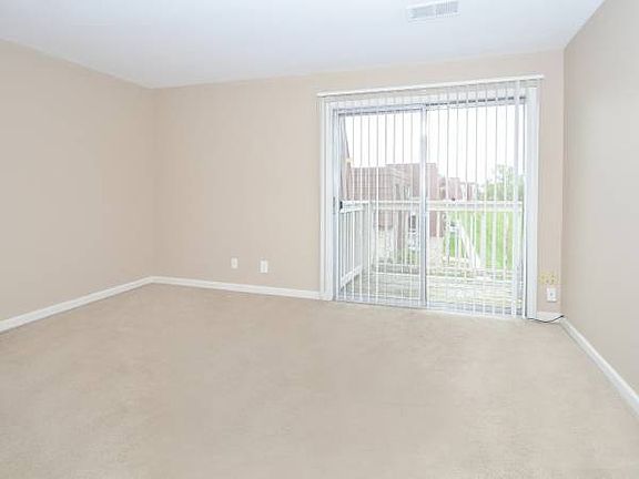 5th image of 10535 Ellison Plz