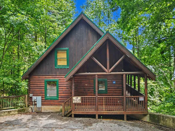 4414 Forest Vista Way, Pigeon Forge, TN 37863