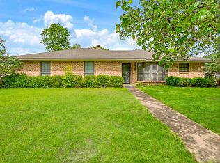 615 N Main St, Bogata, TX 75417
