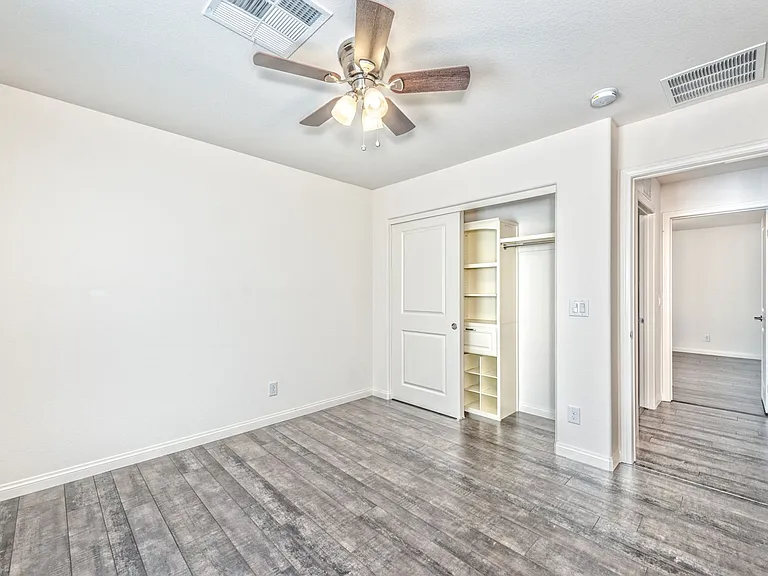 4536 Eagle Nest Peak St — Photo 13