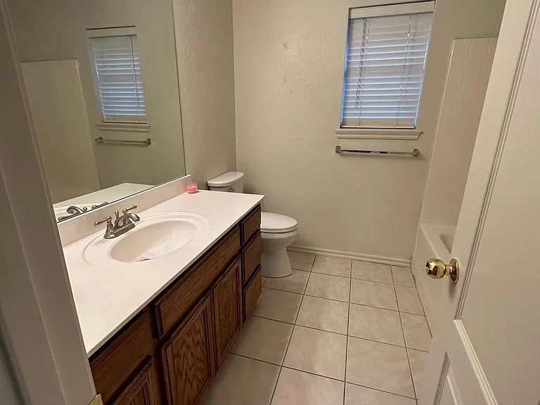 1301 Melisa Dr — Photo 9