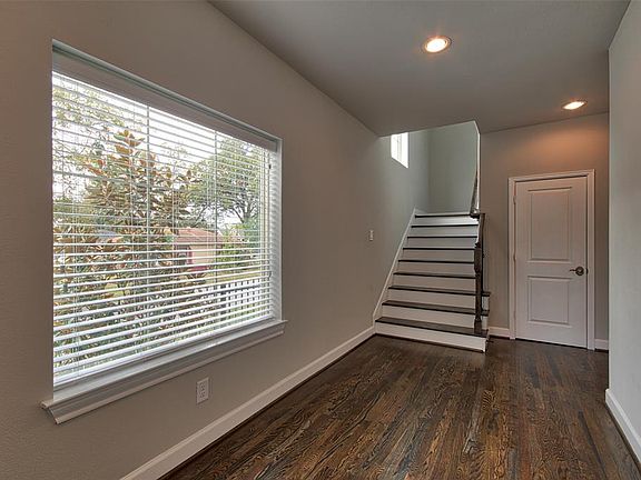 5th image of 1538 Dian St #A