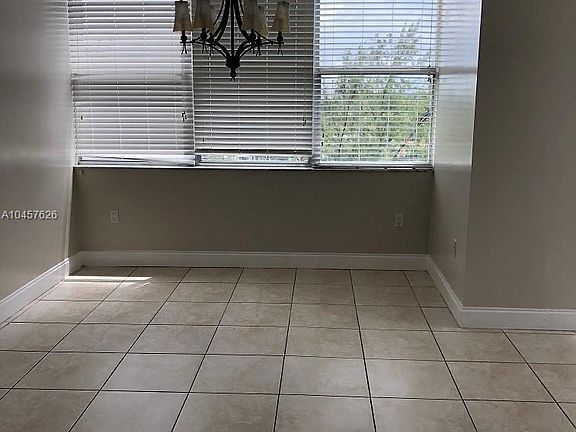2nd image of 1300 NE Miami Gardens Dr #A821