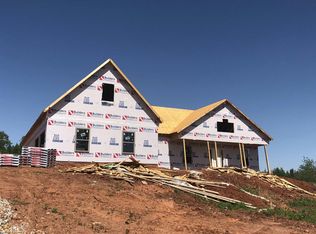 952 Valley Dr, Jefferson, GA 30549