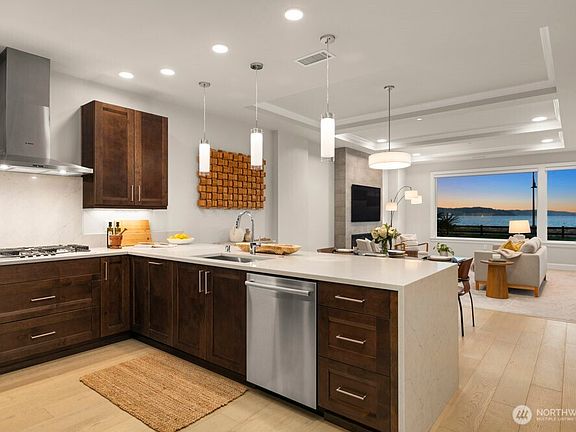 4th image of 4907 Main Street #105