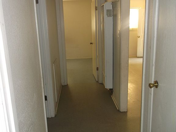 4th image of 494 Walker Ave APT 2