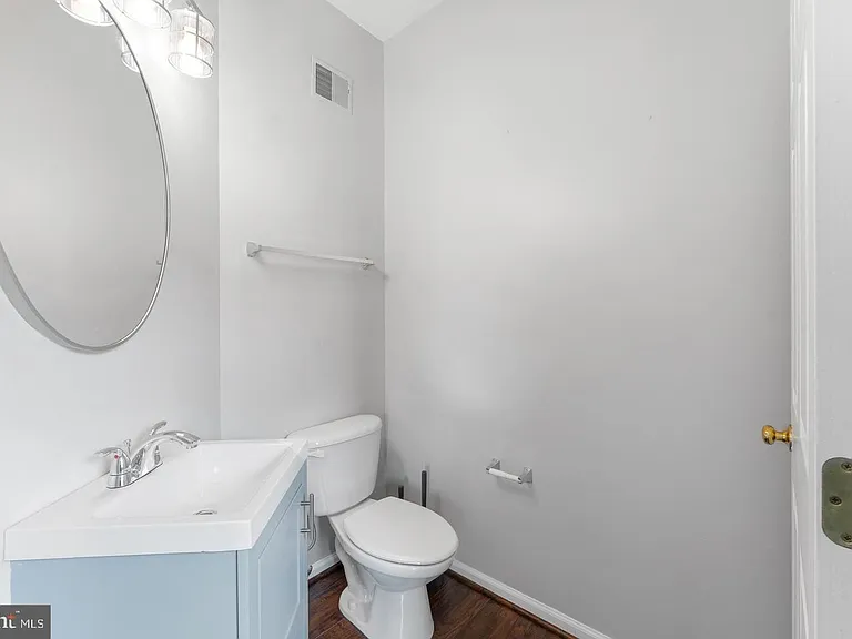 4004 Meadow Trail Ln — Photo 10
