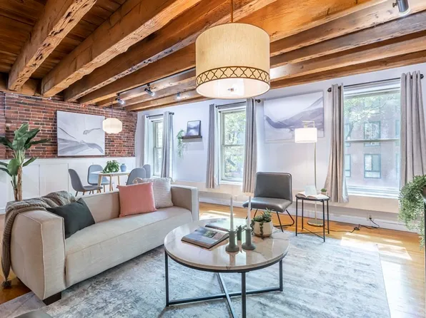 166 Commercial St APT 3, Boston, MA 02109