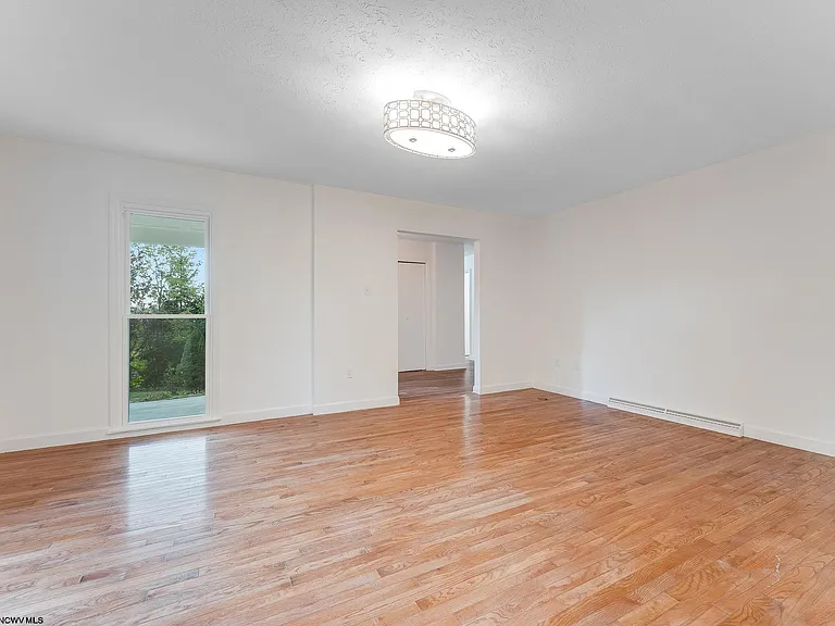 801 Cottonwood St — Photo 5