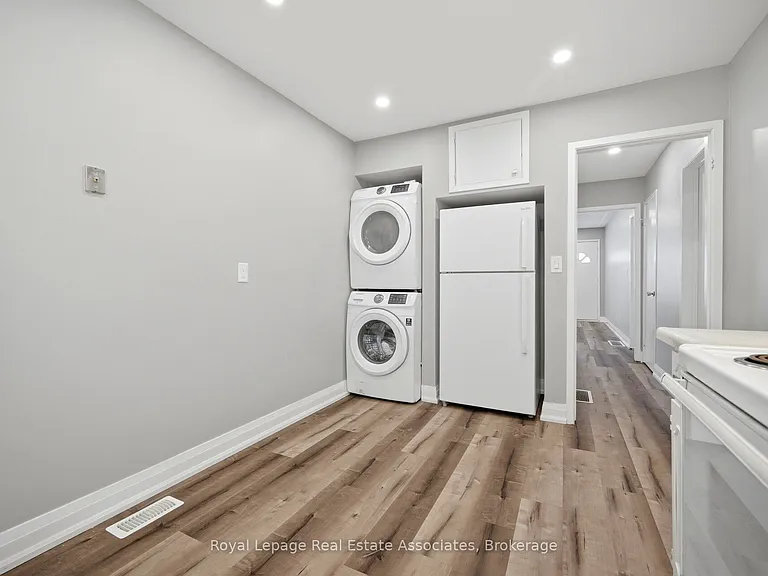22 Saint James St #A — Photo 18