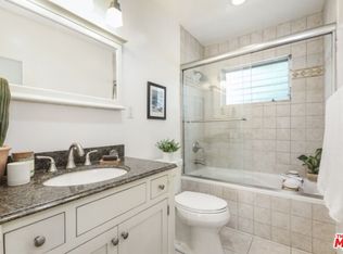 1275 Havenhurst Dr APT 4, West Hollywood, CA 90046