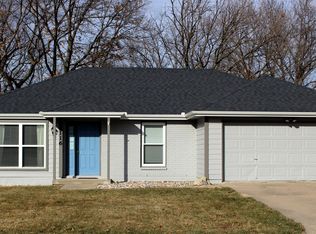 1116 NE Lindsay Ave, Lees Summit, MO 64086
