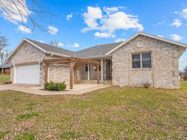 2400 S 15th Avenue, Ozark, MO 65721