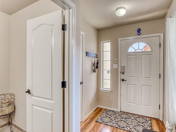 3rd image of 14276 Woods Point Ave
