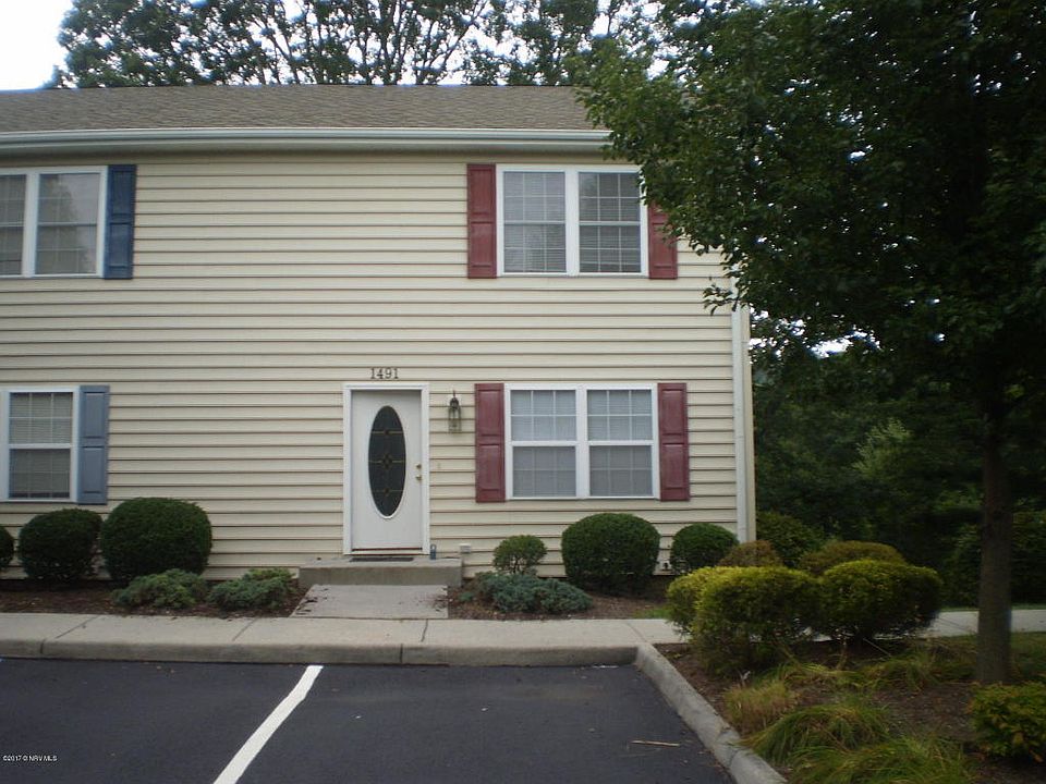 1st image of 1491 Scott St