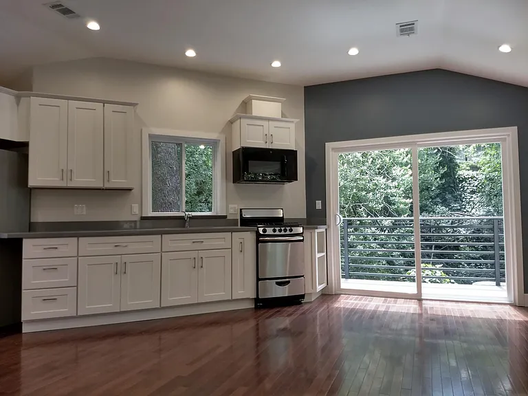 10 Whitten Ln — Photo 5