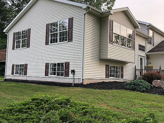 5th image of 12813 Westwood Ln