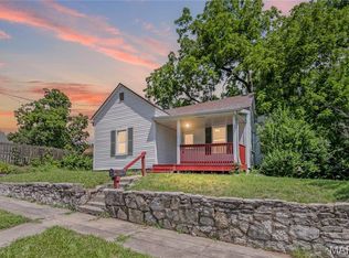 704 Miller St, Alton, IL 62002