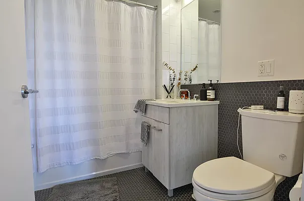 Rented by Corcoran | media 18