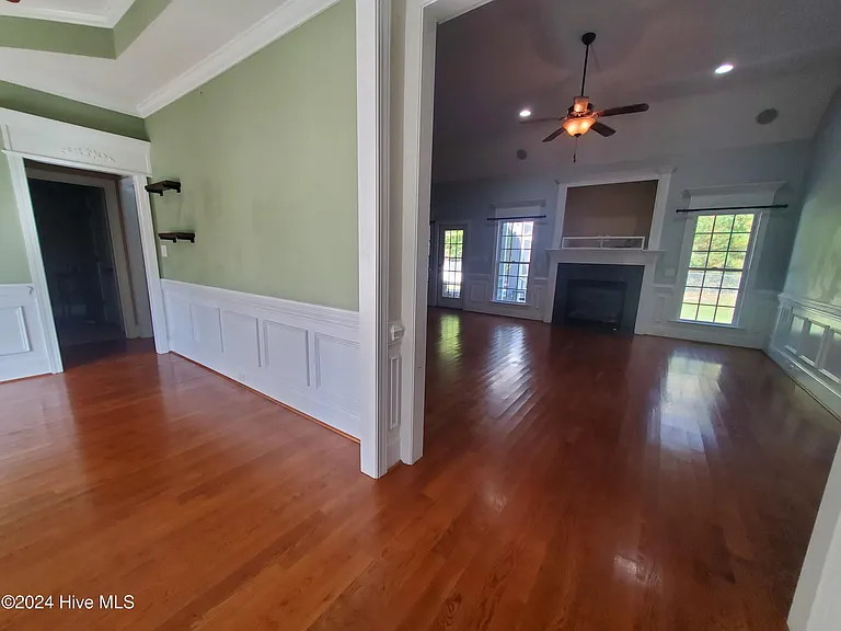 3008 Taberna Dr — Photo 4