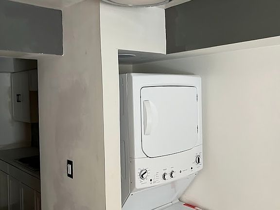 3rd image of 274 W National Rd APT 4