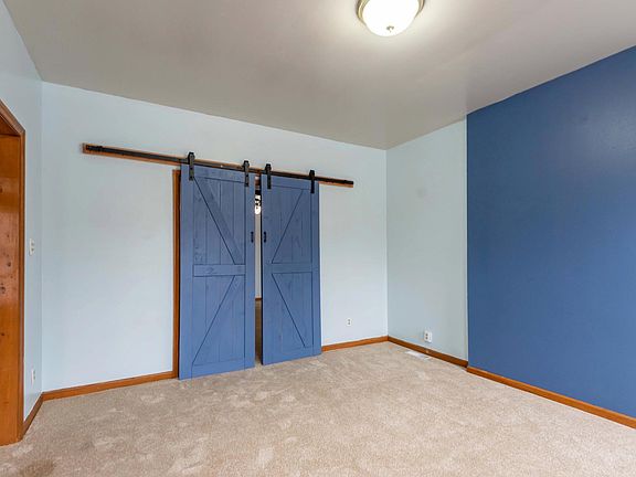 5th image of 3509 Wyoming St Floor 1
