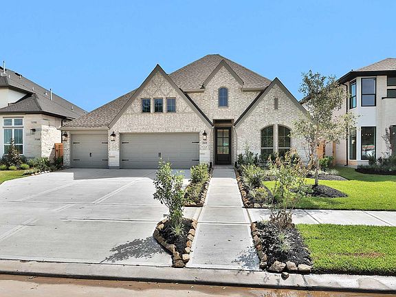 2nd image of 2618 Regal Bloom Dr