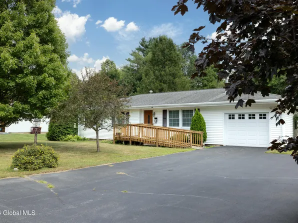 10 Midnight Drive, Queensbury, NY 12804