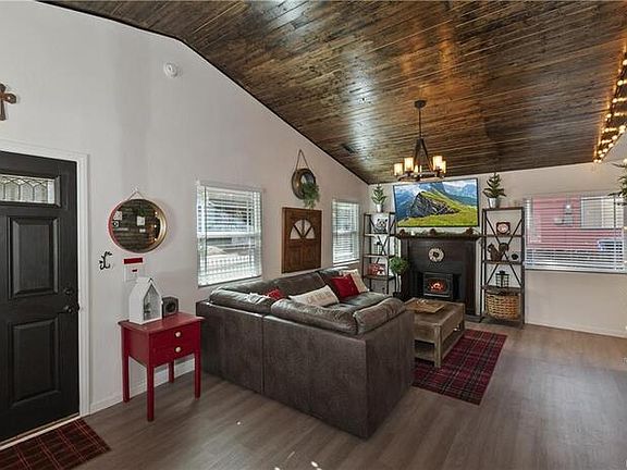 3rd image of 44634 N Barton Ln