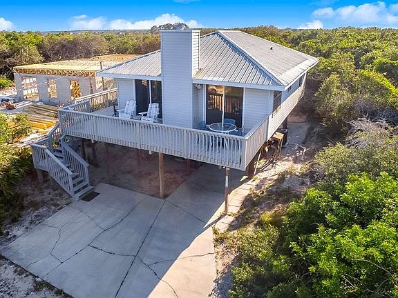 2nd image of 5307 Pelican Way