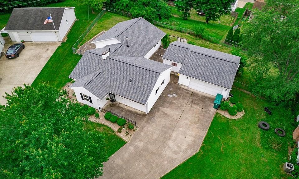 1st image of 15 N Fork Dr