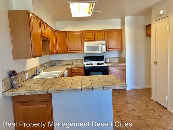 5th image of 79251 Avenue 42 APT 2