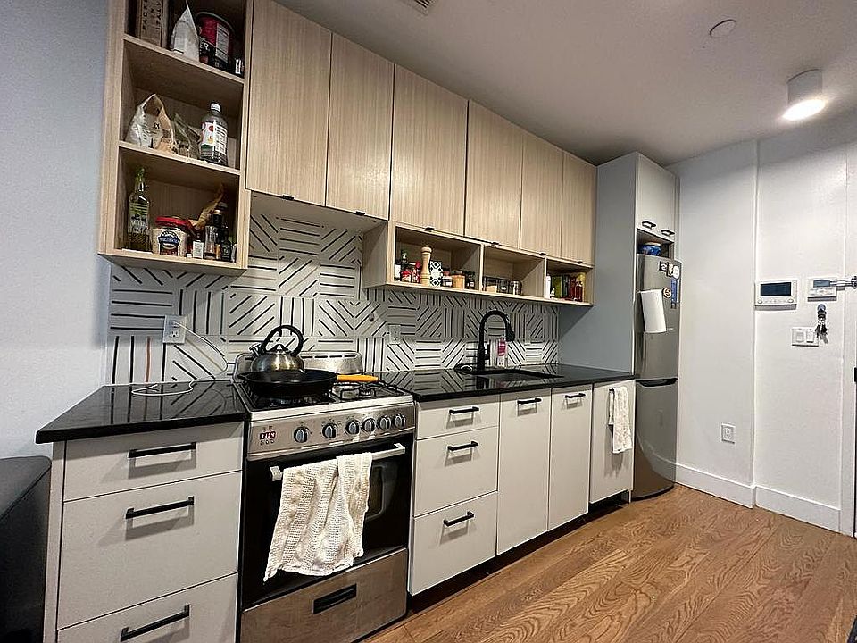 1st image of 323 E 19th St APT 1B