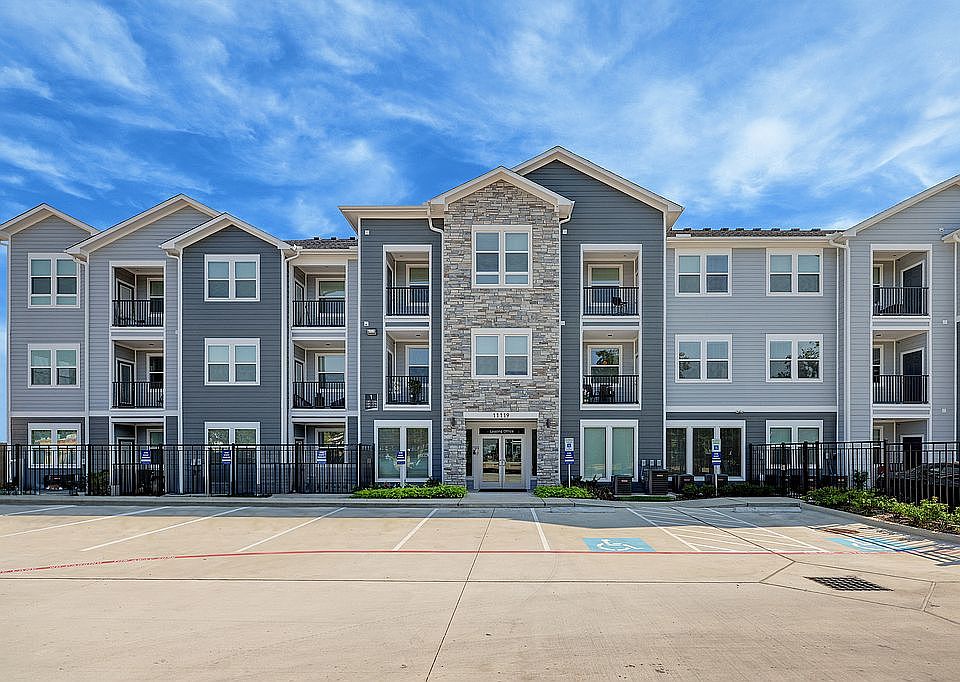 1st image of 11119 Steepleway Blvd #1116