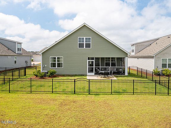 3rd image of 1494 Creek Ridge Lane